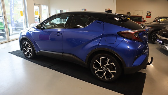Toyota C-HR 18 of 30