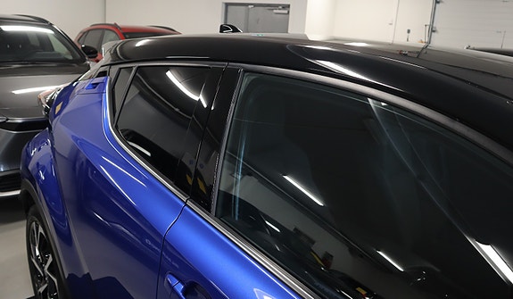 Toyota C-HR 11 of 30