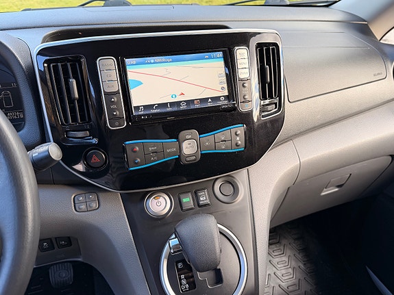 Nissan e-NV200 23 of 28
