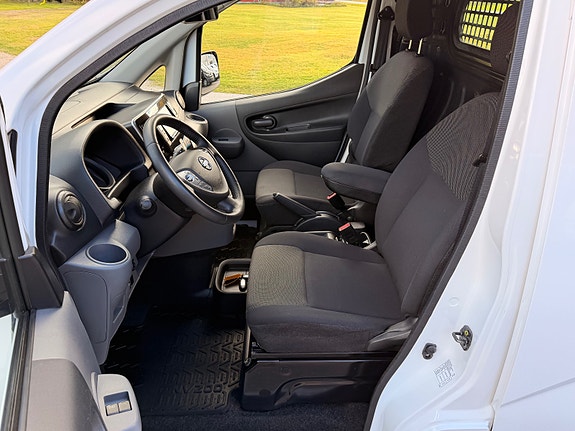 Nissan e-NV200 20 of 28