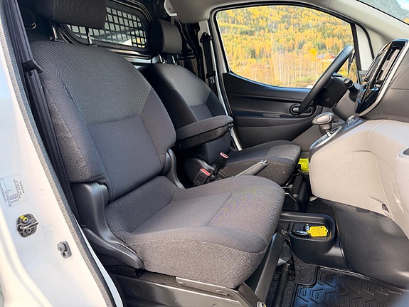 Nissan e-NV200 18 of 28