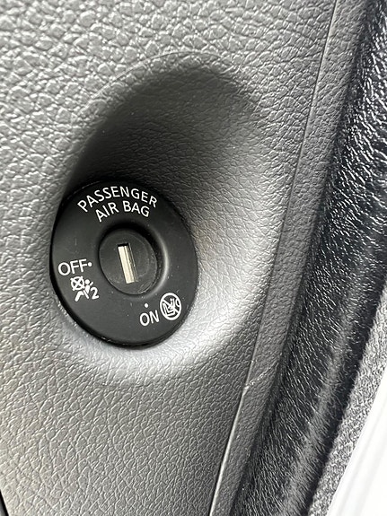 Nissan e-NV200 28 of 28