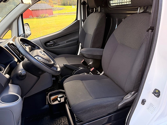 Nissan e-NV200 21 of 28