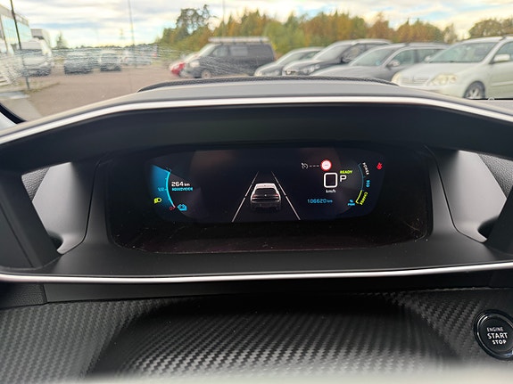 Peugeot e-208 20 of 24