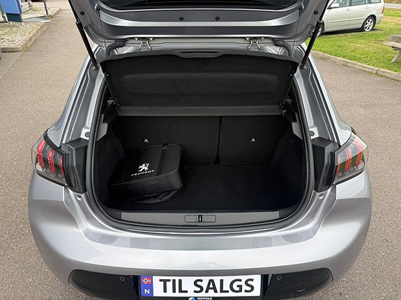 Peugeot e-208 17 of 24
