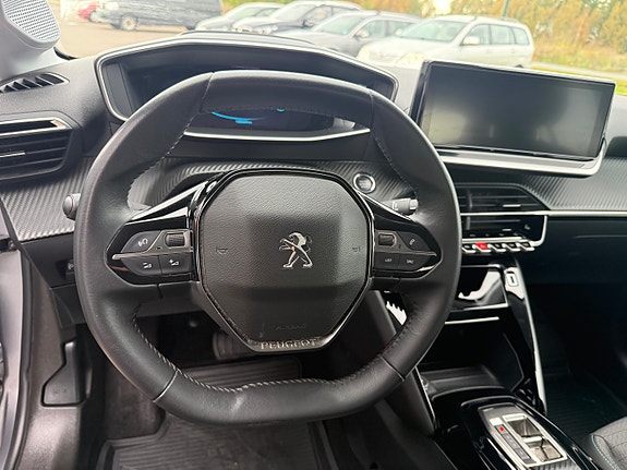 Peugeot e-208 14 of 24