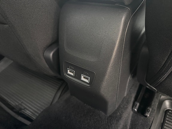 Peugeot e-208 19 of 24