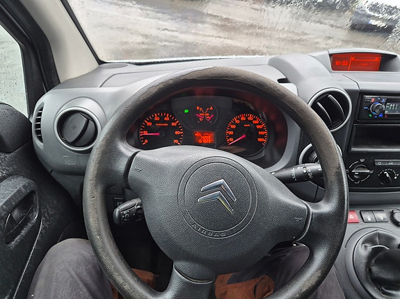 Citroen Berlingo 12 of 25