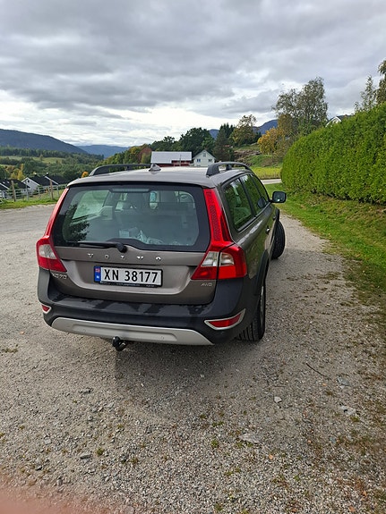 Volvo XC70 7 of 13