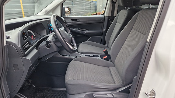 Volkswagen Caddy 10 of 30