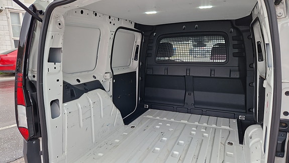 Volkswagen Caddy 16 of 30