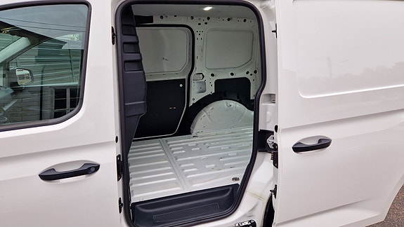 Volkswagen Caddy 13 of 30