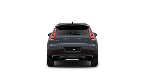 Volvo XC40 4 of 16