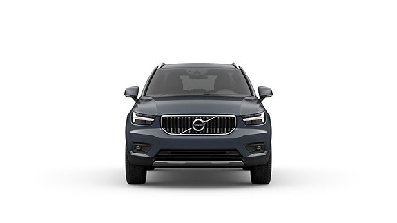 Volvo XC40 8 of 16