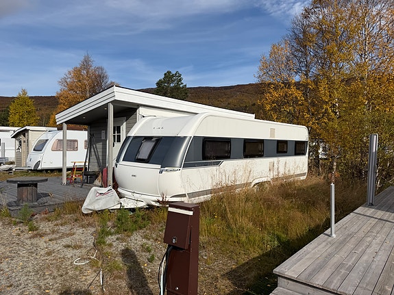 Hobby 720 UKFE Prestige med spikertelt og platting 4 of 25