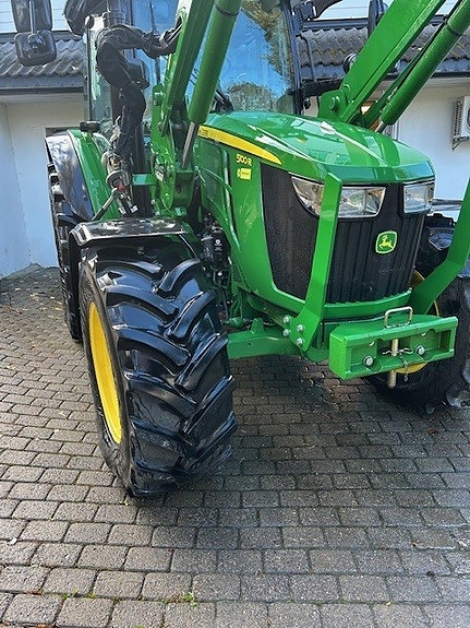 John Deere 5100R 7 of 12