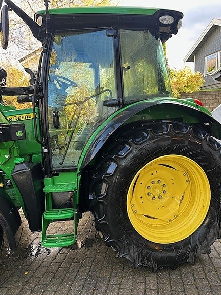 John Deere 5100R 3 of 12