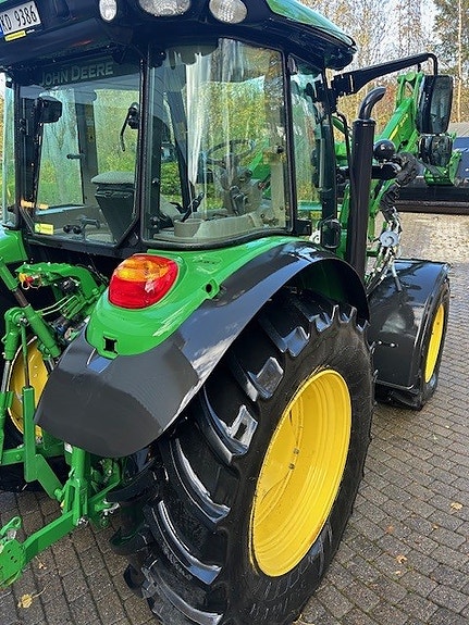 John Deere 5100R 5 of 12