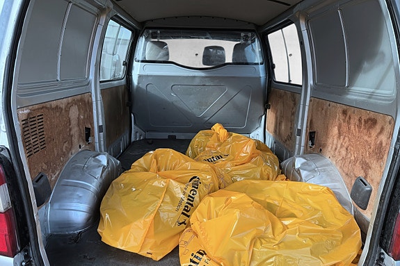 Toyota HiAce 18 of 23