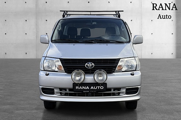 Toyota HiAce 3 of 23