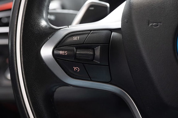 BMW i8 28 of 30