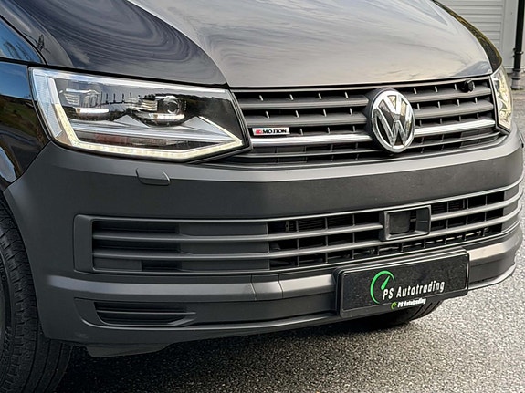 Volkswagen Transporter 11 of 30