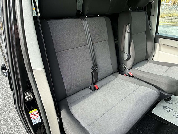 Volkswagen Transporter 17 of 30