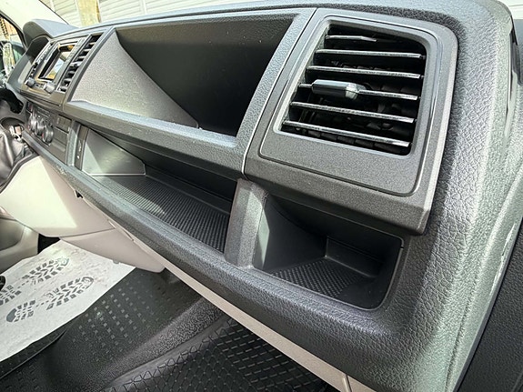 Volkswagen Transporter 23 of 30