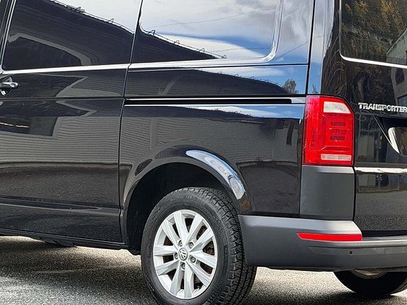 Volkswagen Transporter 12 of 30
