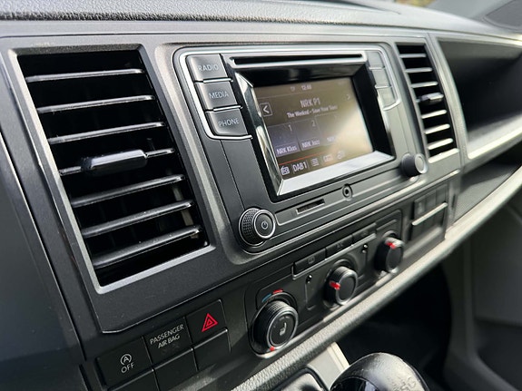 Volkswagen Transporter 19 of 30