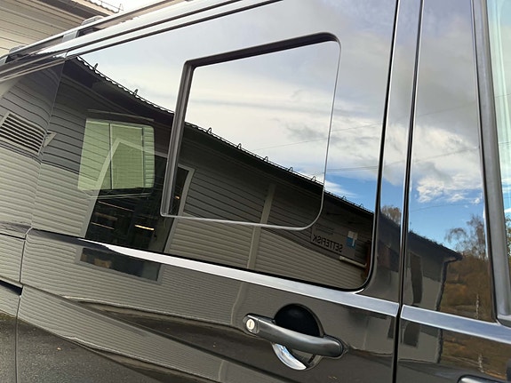 Volkswagen Transporter 14 of 30