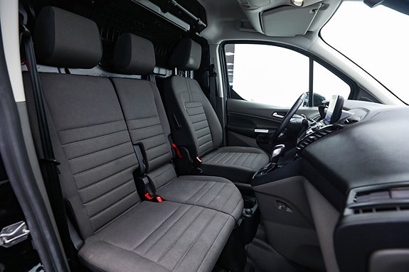 Ford Transit Connect 16 of 30