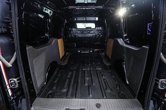 Ford Transit Connect 23 of 30