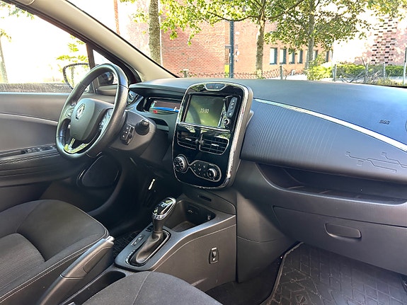 Renault Zoe 15 of 17