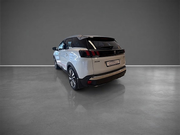 Peugeot 3008 4 of 18