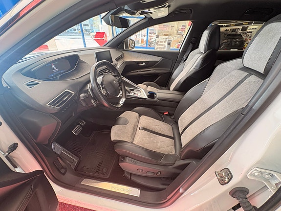 Peugeot 3008 6 of 18