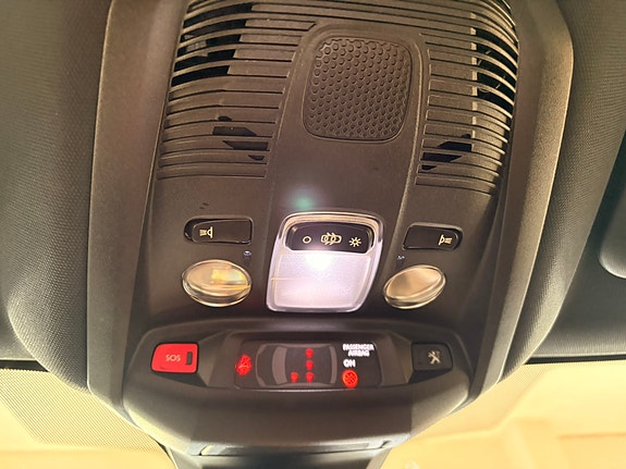 Peugeot 3008 15 of 18
