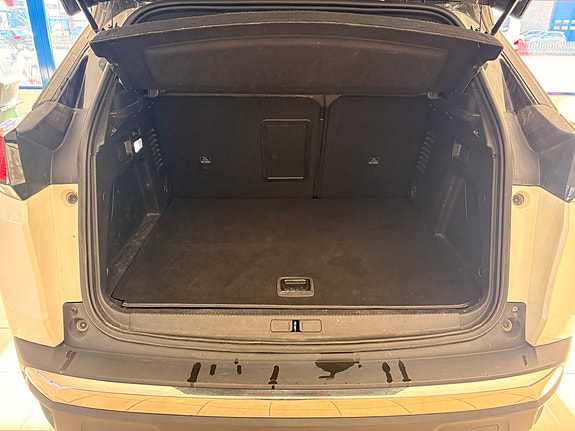 Peugeot 3008 8 of 18
