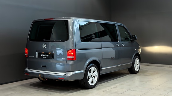 Volkswagen Multivan 10 of 30