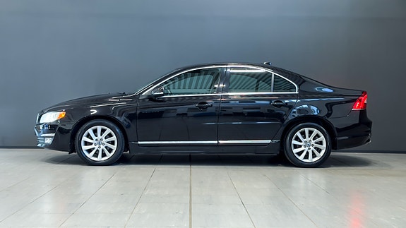 Volvo S80 2 of 30