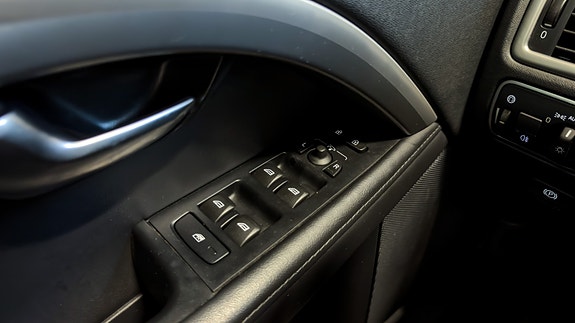 Volvo S80 16 of 30