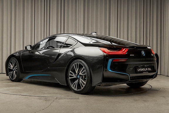 BMW i8 11 of 30