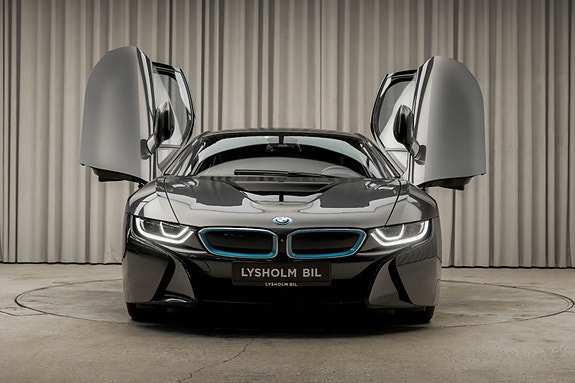 BMW i8 18 of 30