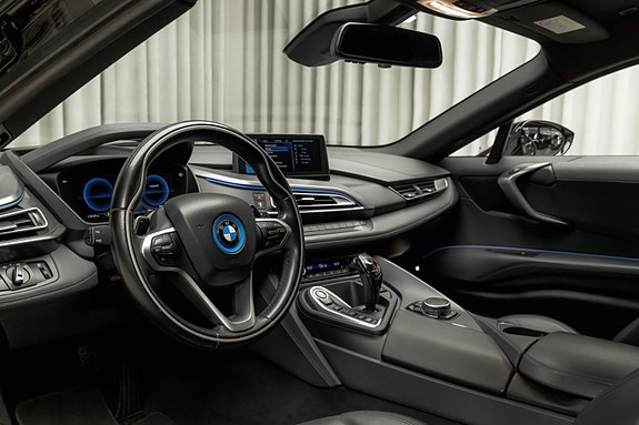 BMW i8 23 of 30