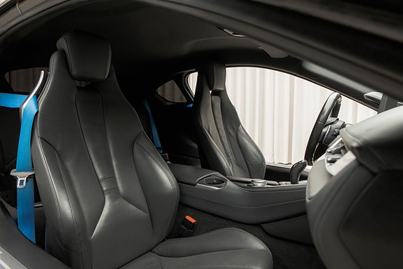 BMW i8 21 of 30