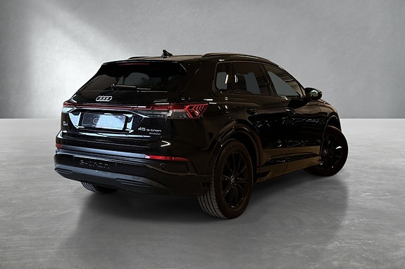 Audi Q4 e-tron 8 of 30