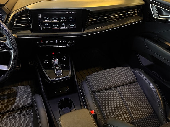 Audi Q4 e-tron 19 of 30