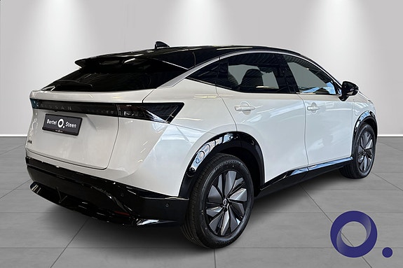 Nissan Ariya 4 of 30