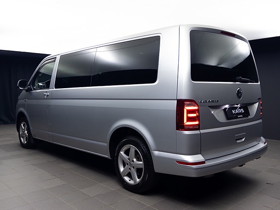 Volkswagen Caravelle 10 of 30