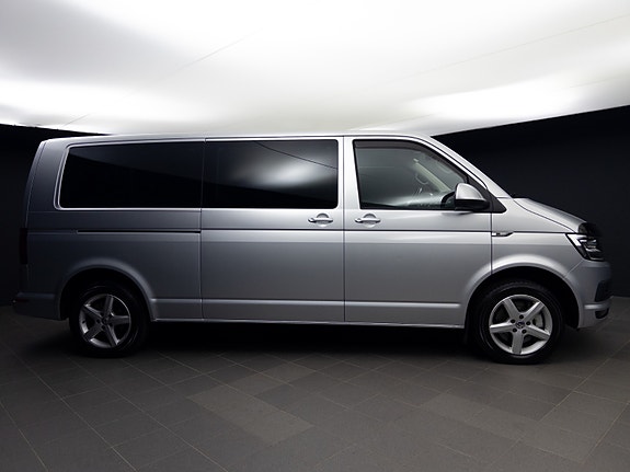 Volkswagen Caravelle 3 of 30